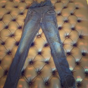 AG Maternity jeans size 25